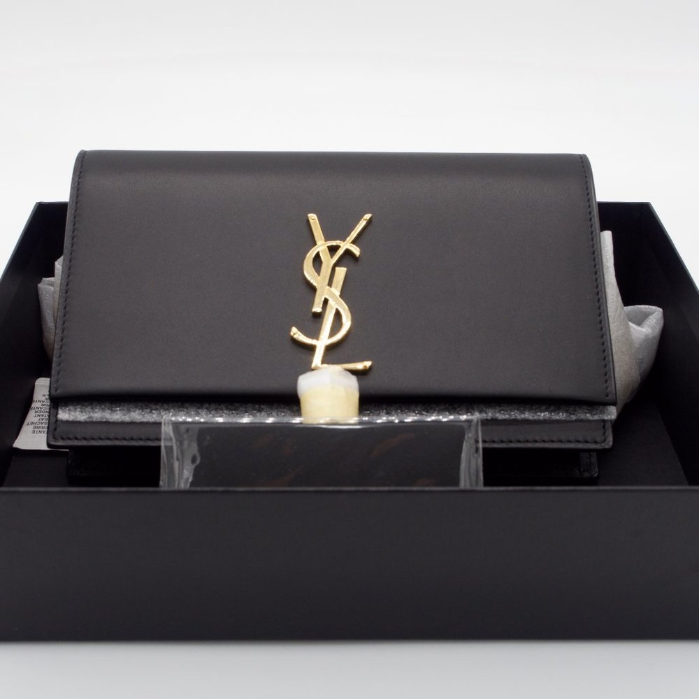 Saint Laurent Kate Smooth Calf Tassel Chain Wallet